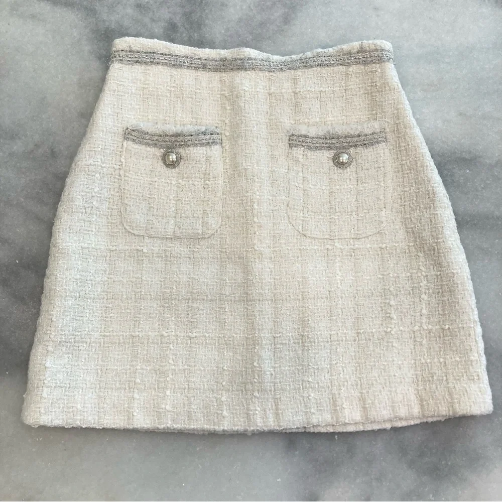 ZARA Ivory White Cream Silver Tweed Fringe Pearl Button Mini Skirt - Picture 3 of 9